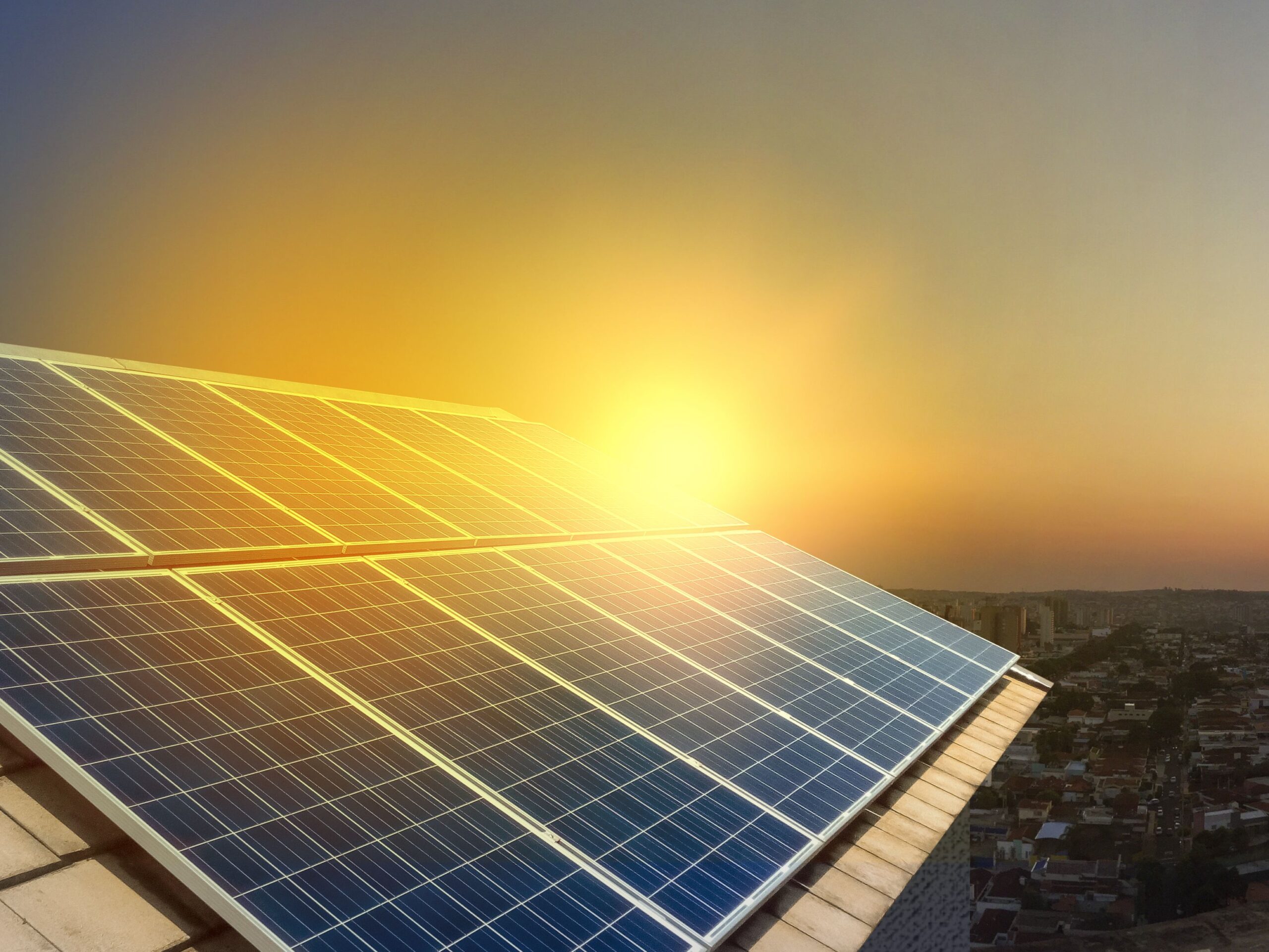 solar-panel-photovoltaic-installation-on-a-roof--alternative-electricity-source-884806548-5c5b67b9c9e77c000156659b
